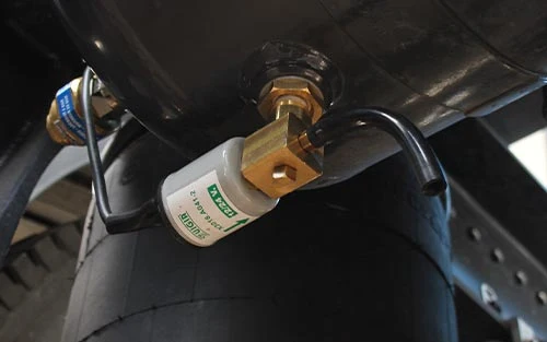 Purgador de aire automático VIGIA instalado en el tanque